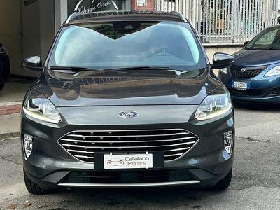 Usata Ford Kuga 120 CV (88 kW) 2021 Grigio SUV