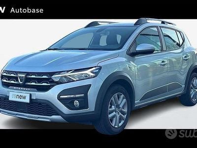 Grigio Usata 2022 Dacia Sandero Stepway Berlina | 13.890 € (Buon prezzo)