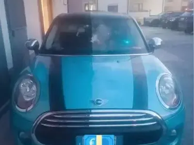 Usata Mini One D Business 95 CV (69 kW) 2015 Blu/azzurro Utilitaria