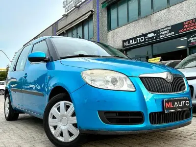 Usata Skoda Roomster Comfort 80 CV (58 kW) 2008 Bluazzurro Monovolume