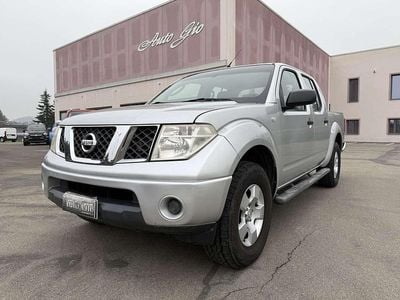 Usata Nissan Navara SE 171 CV (125 kW) 2007 Argento Pick-up