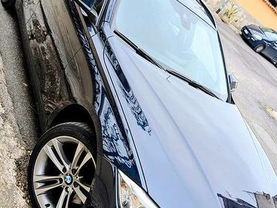 Usata BMW 320 Sport Line 184 CV (135 kW) 2013 Blu Station wagon