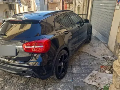 Usata Mercedes GLA220 AMG 170 CV (125 kW) 2015 SUV