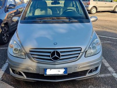 Usata Mercedes B200 2006 Grigio Monovolume