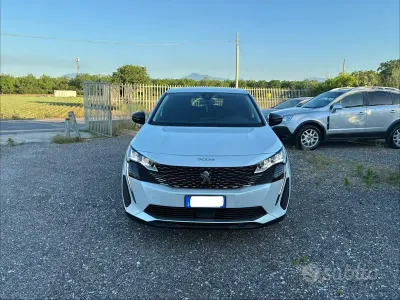 Usata Peugeot 3008 Allure 131 CV (96 kW) 2022 Bianco SUV