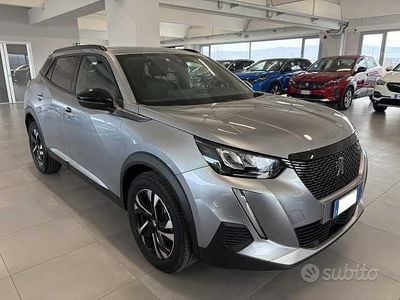 Usata Peugeot 2008 Allure 101 CV (74 kW) 2023 Grigio SUV