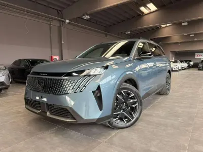 Usata Peugeot 5008 Allure 136 CV (100 kW) 2025 Blu/azzurro SUV