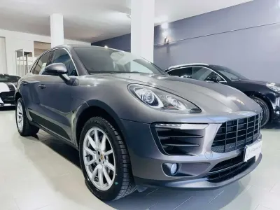 Usata Porsche Macan 250 CV (183 kW) 2015 Grigio SUV
