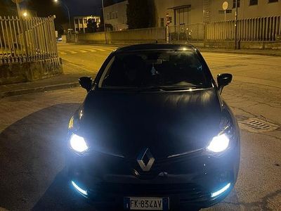 Usado Renault Clio IV Life 75 CV (55 kW) 2017 Negro Berlina