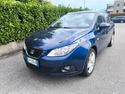 Usata Seat Ibiza ST 90 CV (66 kW) 2012 Blu Station wagon