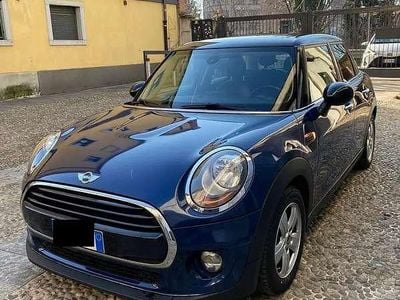 Usata Mini Cooper D Business 116 CV (85 kW) 2016 Blu/azzurro Utilitaria