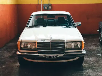 Usata Mercedes 280 156 CV (114 kW) 1977 Bianco Coupé