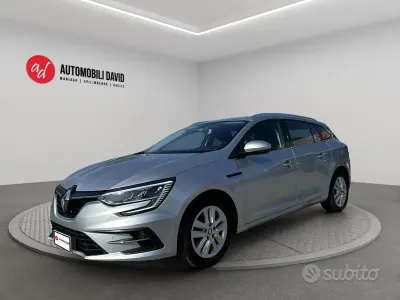 Usata Renault Mégane GrandTour 116 CV (85 kW) 2022 Grigio Station wagon