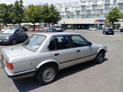 usata BMW 318 i 5