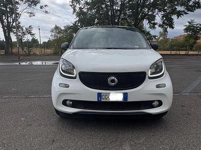 Usata Smart ForFour Passion 71 CV (52 kW) 2016 Bianco Utilitaria