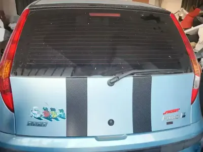 Usata Fiat Punto 60 CV (44 kW) 2002 Blu Utilitaria