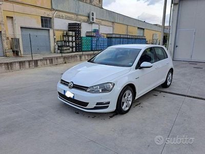Usata VW Golf VII Highline 110 CV (80 kW) 2016 Bianco Berlina