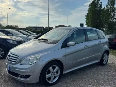 Usata Mercedes B150 Chrome 95 CV (69 kW) 2006 Grigio Monovolume