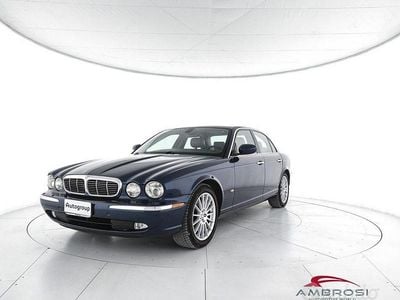 Usata Jaguar XJ Executive 2006 Blu Berlina