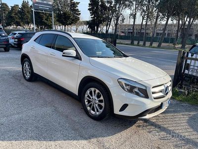 Usata Mercedes GLA180 Premium 109 CV (80 kW) 2016 Bianco SUV