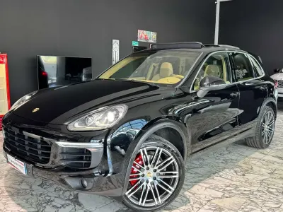 Usata Porsche Cayenne Platinum Edition 262 CV (192 kW) 2016 Blu/azzurro SUV