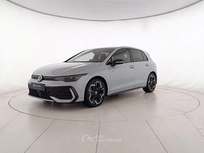Crystal ice blue metallizzato Usata 2025 VW Golf R-line Plus Berlina | 33.900 € (Buon prezzo)