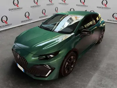 Usata Renault Clio V Techno 114 CV (83 kW) 2026 Verde Berlina