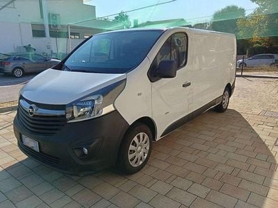 Usata Opel Vivaro Essentia 120 CV (88 kW) 2017 Bianco Monovolume
