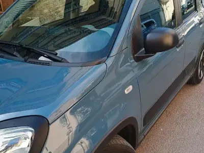 Usata Fiat Panda Cross Cross 69 CV (50 kW) 2022 Bluazzurro Utilitaria
