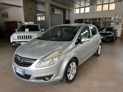 usata Opel Corsa NEOPATENTATI