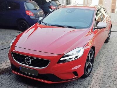 Usata Volvo V40 R-Design 120 CV (88 kW) 2017 Rosso Berlina