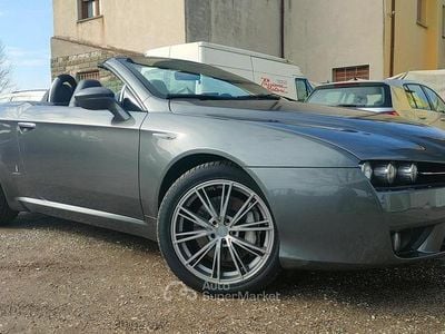 Usata Alfa Romeo Spider 260 CV (191 kW) 2007 Grigio Cabrio