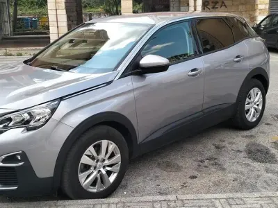 Usata Peugeot 3008 120 CV (88 kW) 2018 Grigio SUV