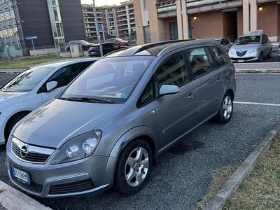 Usata Opel Zafira 105 CV (77 kW) 2007 Monovolume