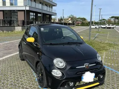 Usata Abarth 595 Pista 165 CV (121 kW) 2017 Nero Utilitaria