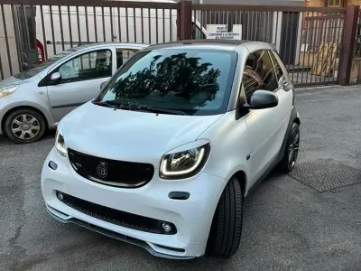 Usata Smart ForTwo Cabrio Brabus 90 CV (66 kW) 2017 Cabrio