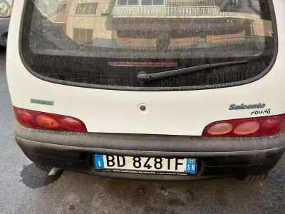 Usata Fiat 600 39 CV (28 kW) 1999 Bianco Berlina