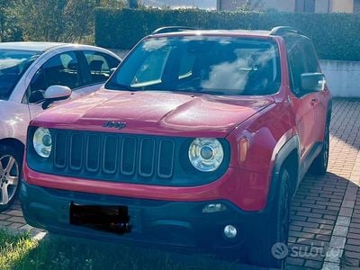 Usata Jeep Renegade Trailhawk 177 CV (130 kW) 2016 Giallo SUV