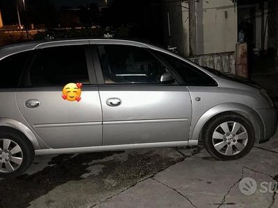 Usata Opel Meriva 110 CV (80 kW) 2005 Grigio Monovolume