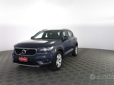 Usata Volvo XC40 Momentum 129 CV (94 kW) 2021 Denim blue SUV