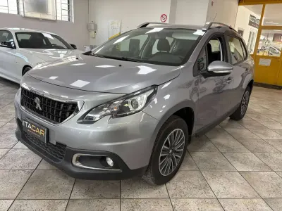 Usata Peugeot 2008 Active 82 CV (60 kW) 2018 Grigio SUV