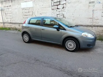 Usata Fiat Punto 75 CV (55 kW) 2007 Utilitaria