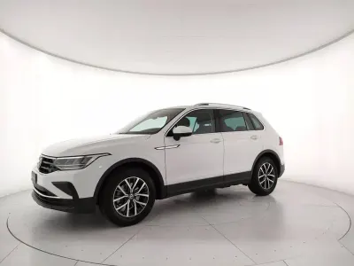 Usata VW Tiguan Life 150 CV (110 kW) 2021 Pure white SUV