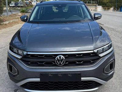 Usata VW T-Roc Life 110 CV (80 kW) 2022 Grigio SUV