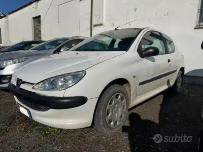 Usata Peugeot 206 68 CV (50 kW) 2008 Bianco Furgone
