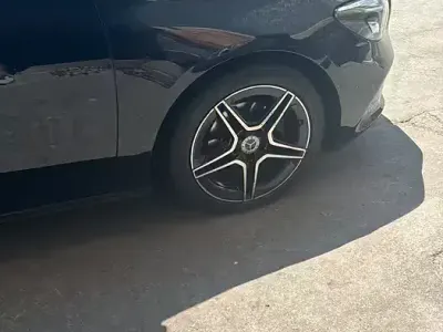 Usata Mercedes B180 116 CV (85 kW) 2019 Nero Utilitaria