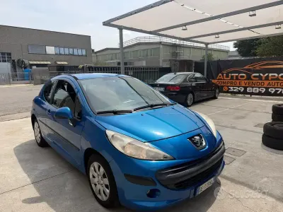 Usata Peugeot 207 88 CV (64 kW) 2006 Blu Berlina