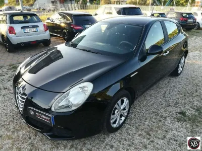Usata Alfa Romeo Giulietta Distinctive 105 CV (77 kW) 2011 Nero Utilitaria