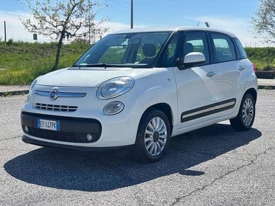 Begagnad Fiat 500L Pop Star 85 HK (62 kW) 2014 Vit Minibuss