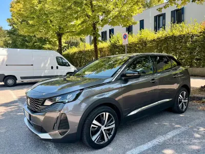 Usata Peugeot 3008 Allure 131 CV (96 kW) 2022 Grigio SUV